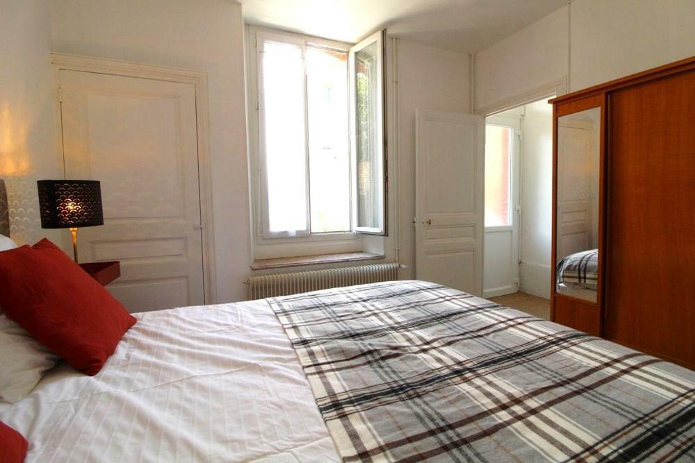 Appartements Le Cru Colbert 본느 외부 사진